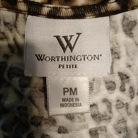 2 for$25/Leopard print sleeveless top - Picture 5 of 6